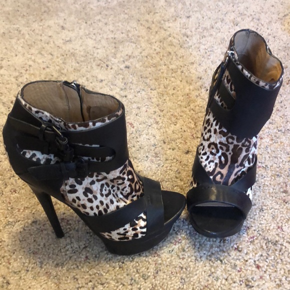 GWEN STEFANI Heels - Picture 5 of 6